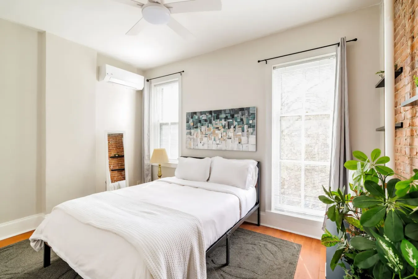 Sleeps 12 THREE Units In Central Adams Morgan 8