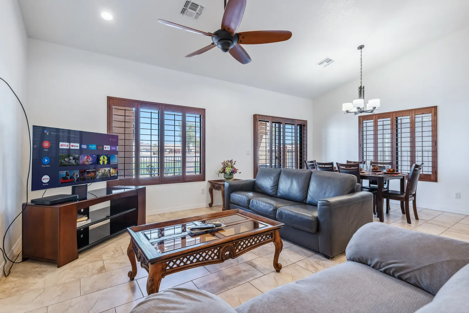 Golf Course Views Pool 3 Bd Parking 2