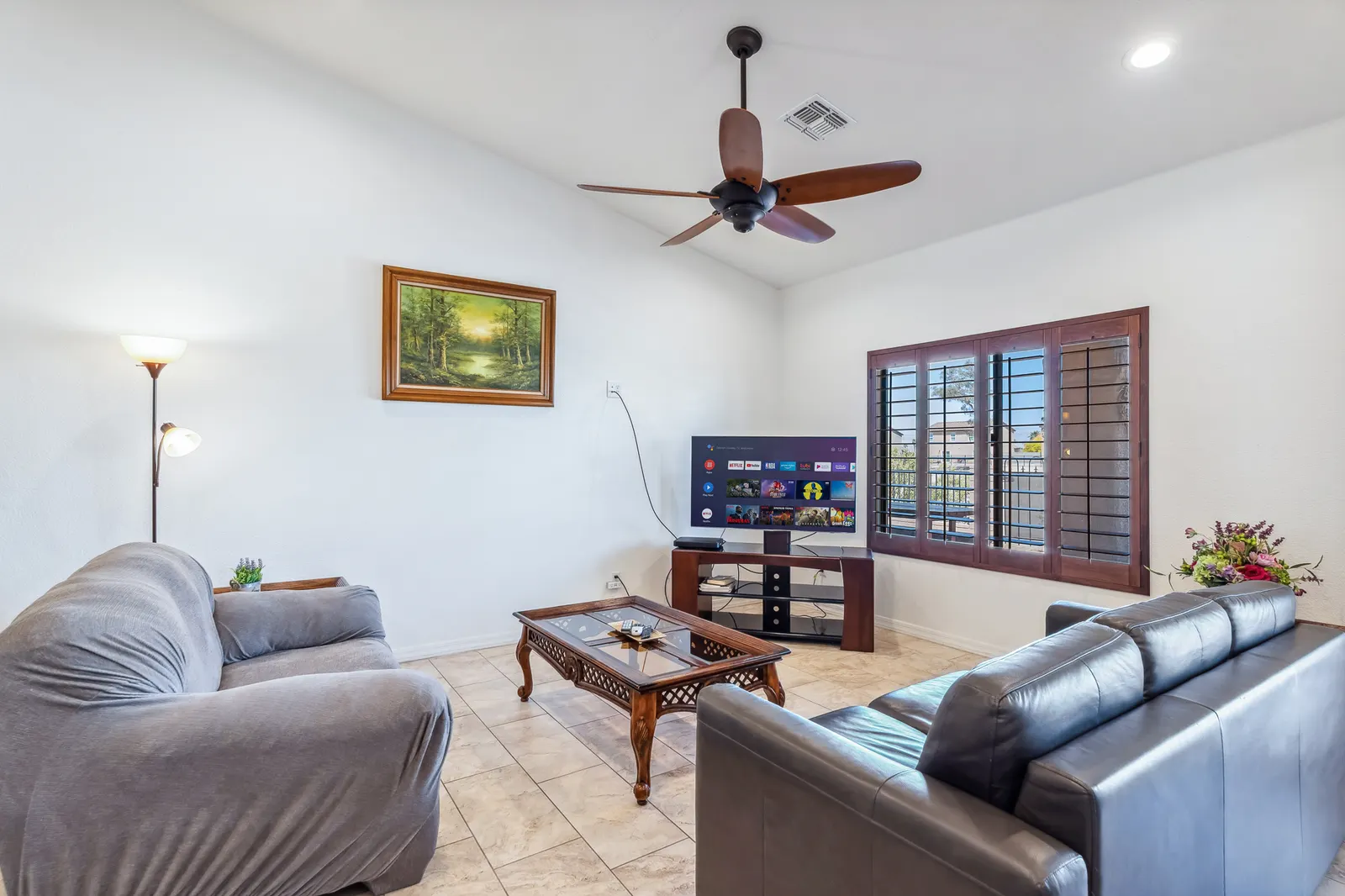 Golf Course Views Pool 3 Bd Parking 17