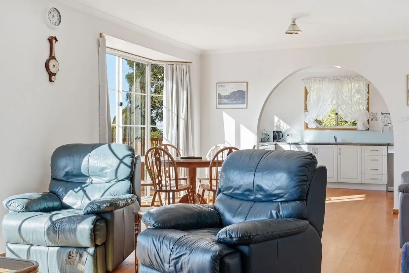 Eaglehawk Neck Home, Ocean Views, Deck & Wood Fire 16