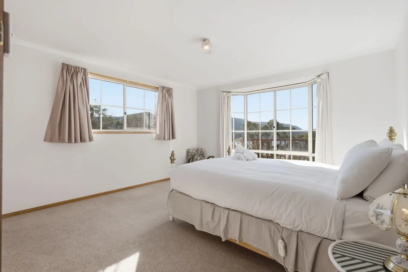 Eaglehawk Neck Home, Ocean Views, Deck & Wood Fire 7