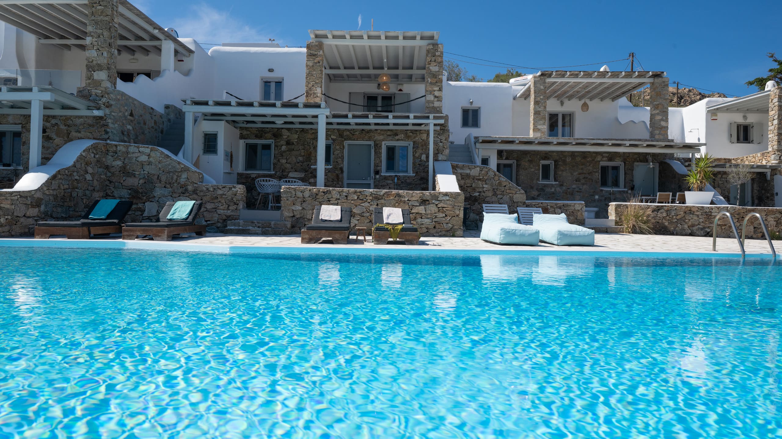 Cavo blue Family villa 4 shared pool 39