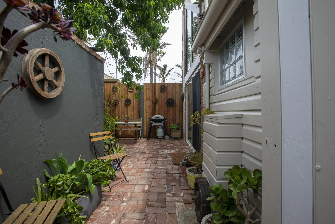The Loft at Goolwa—A Cosy Courtyard Cottage 16