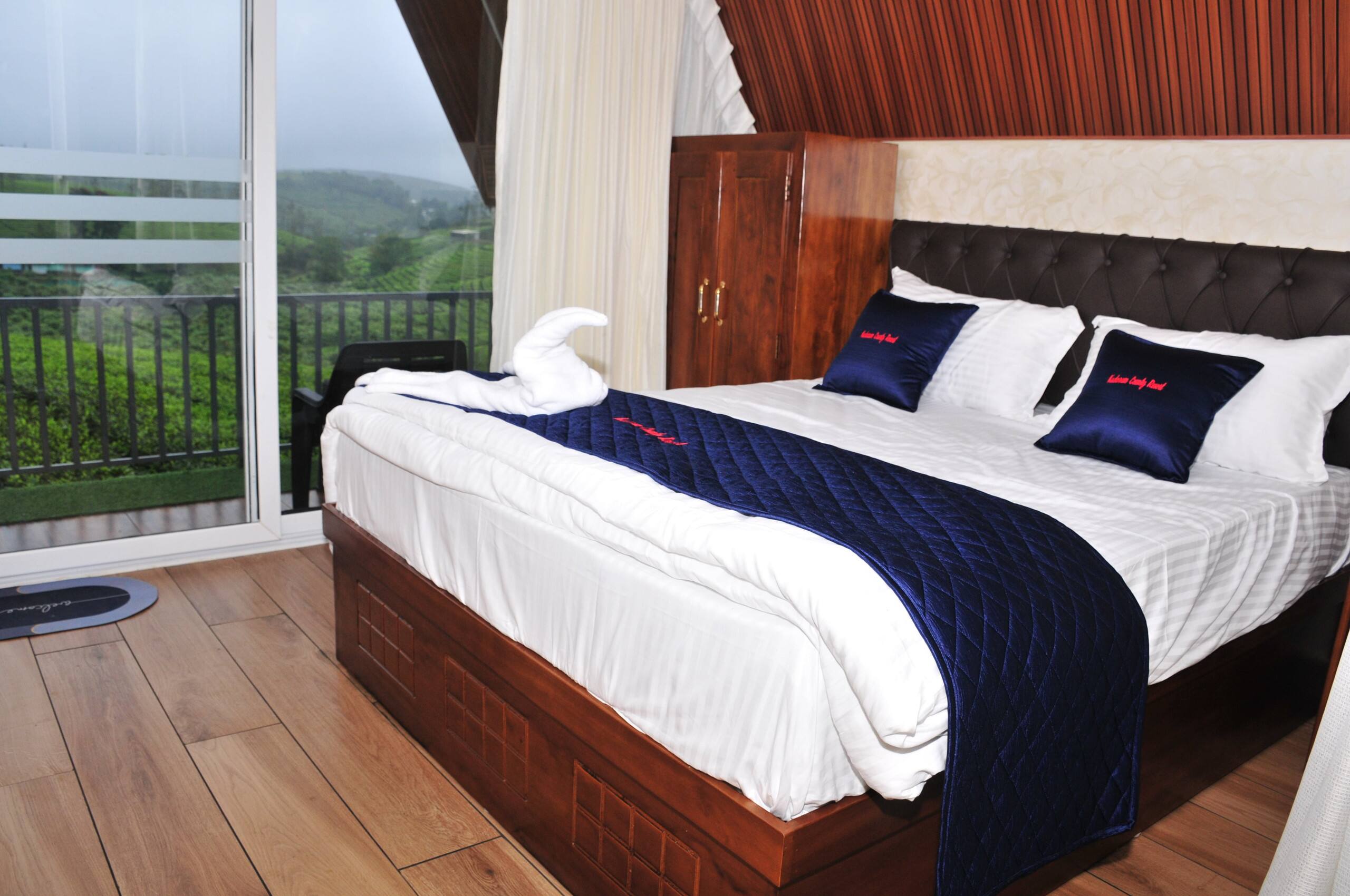 Kudaram County Resort 25