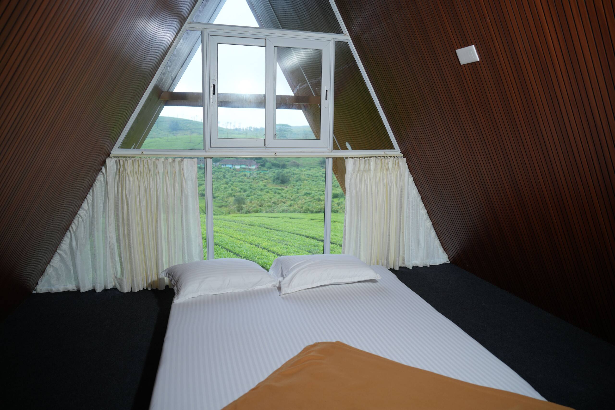 Kudaram County Resort 34