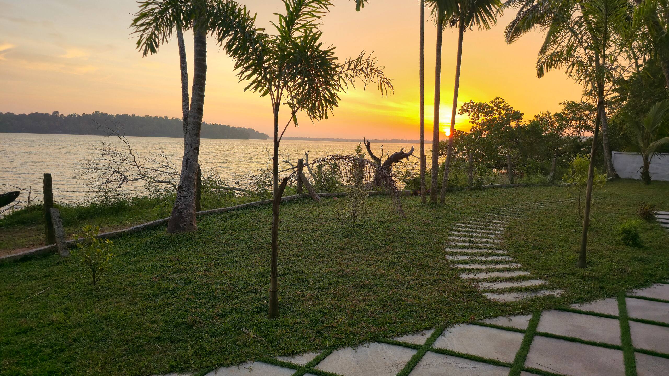 Anoop's Lake View Cottage - 2BHK- Munroe Island 19