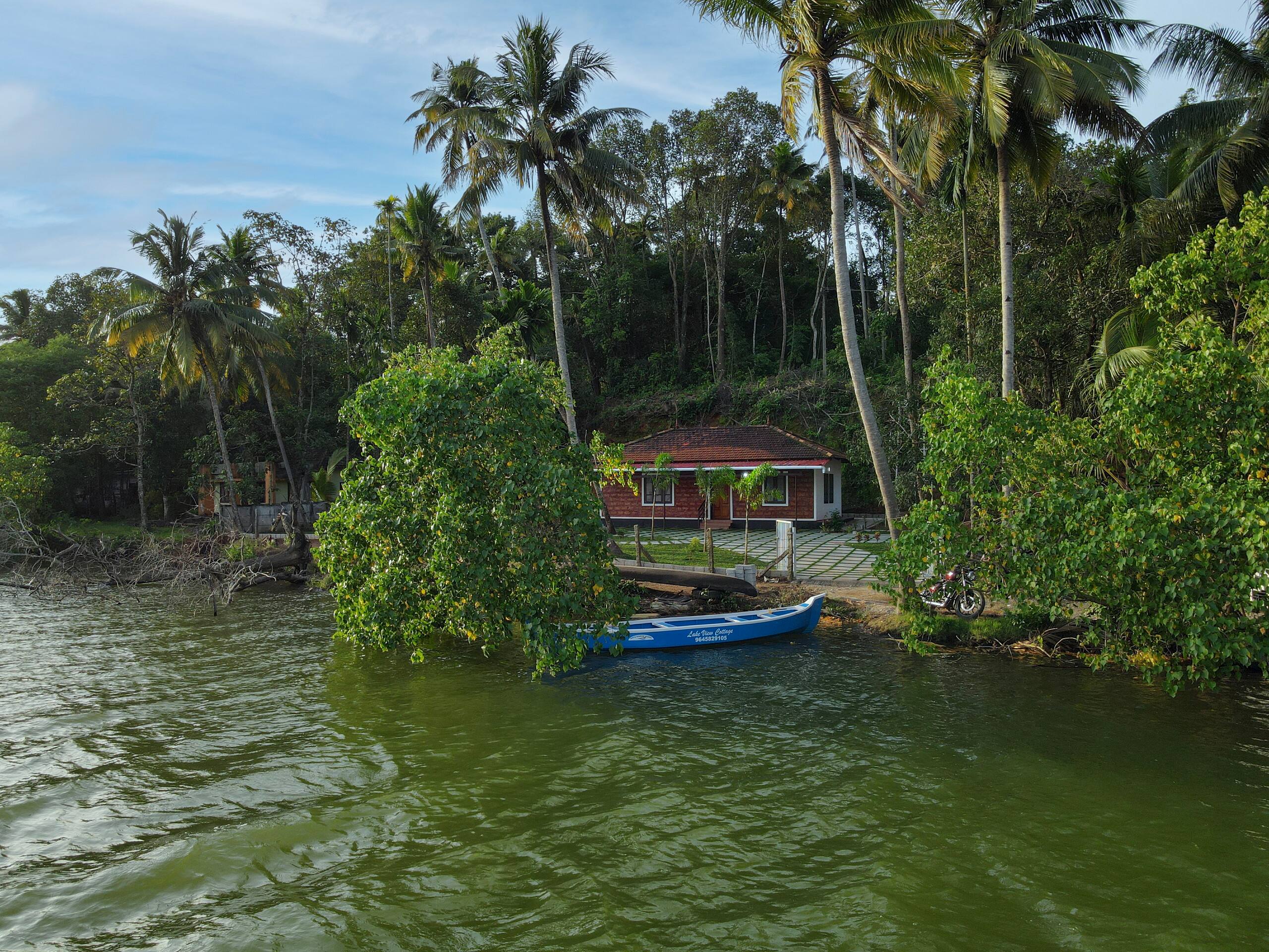 Anoop's Lake View Cottage - 2BHK- Munroe Island 14