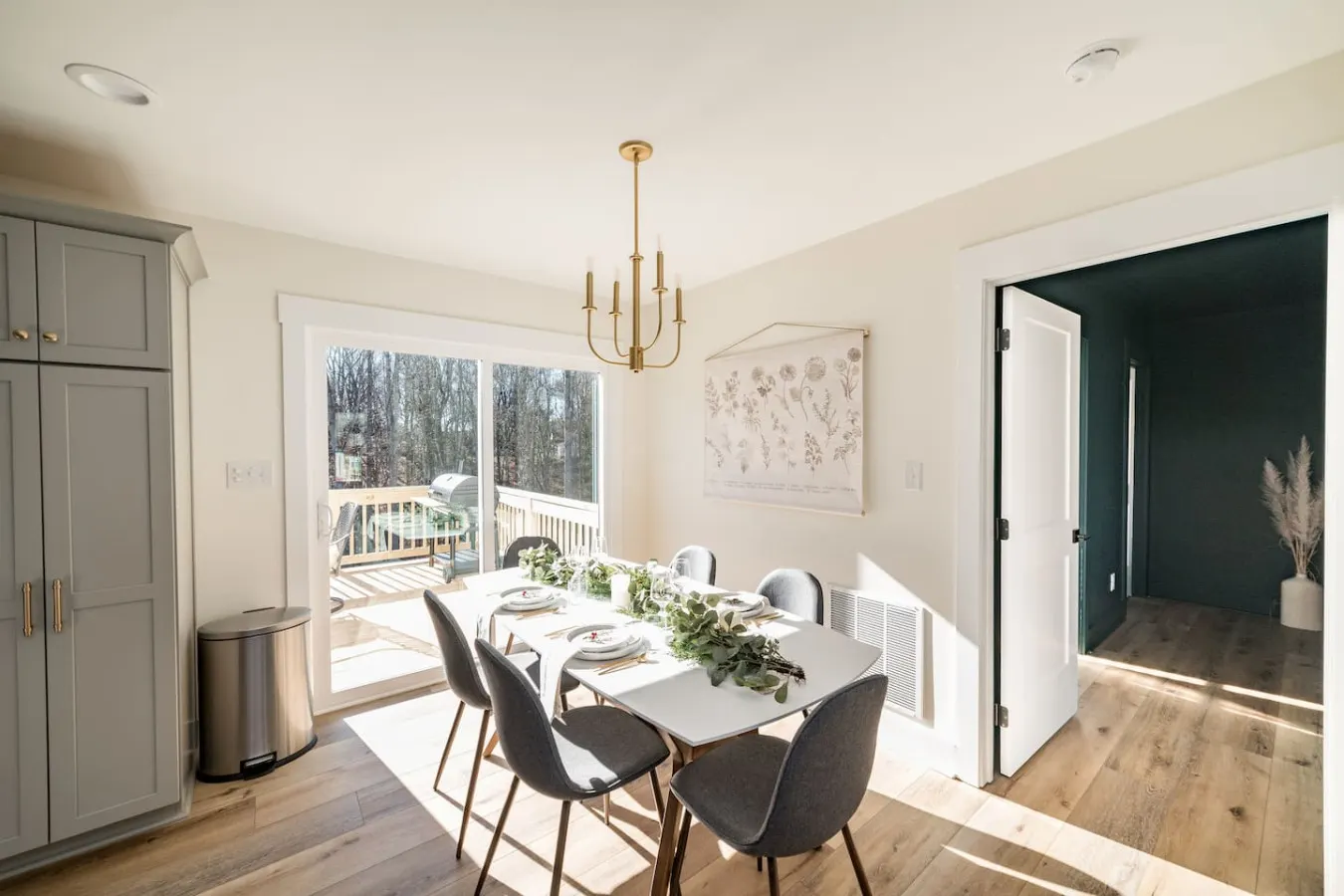 The Golden Jewel Game Room, Fire Pit & Deck 7