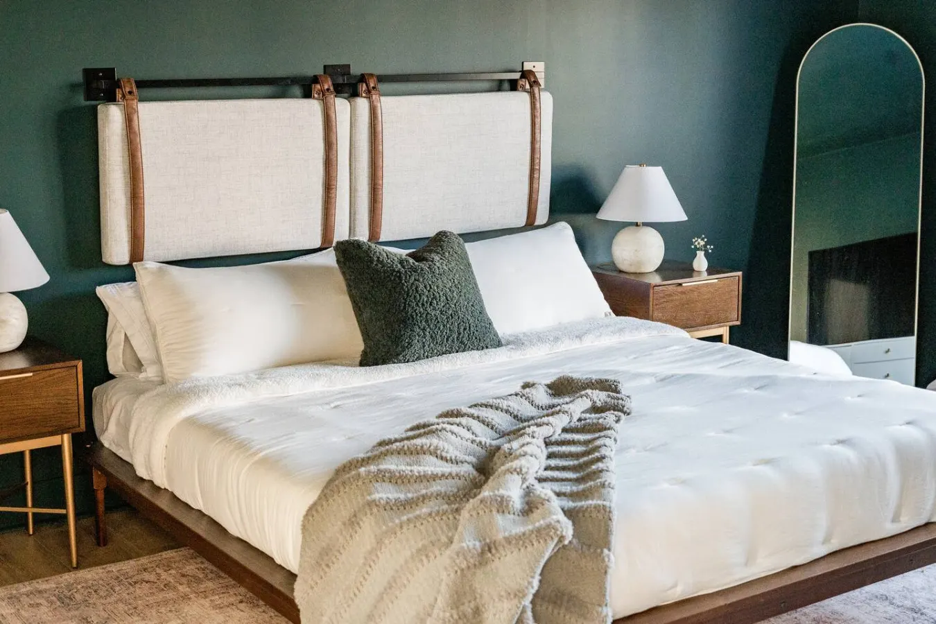 The Golden Jewel Game Room, Fire Pit & Deck 8