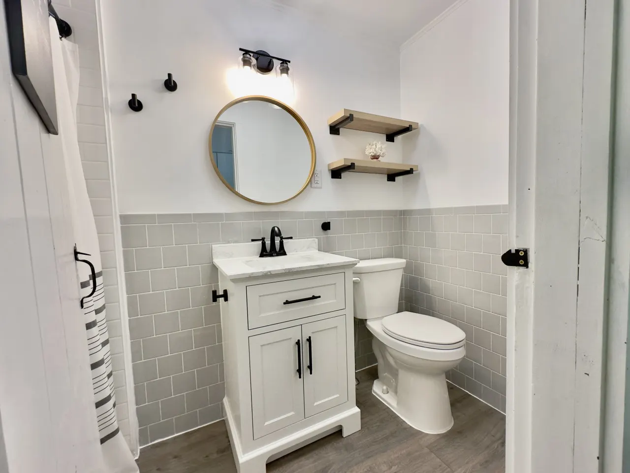 Cozy Quarter- Long Beach Access in Sebago 18