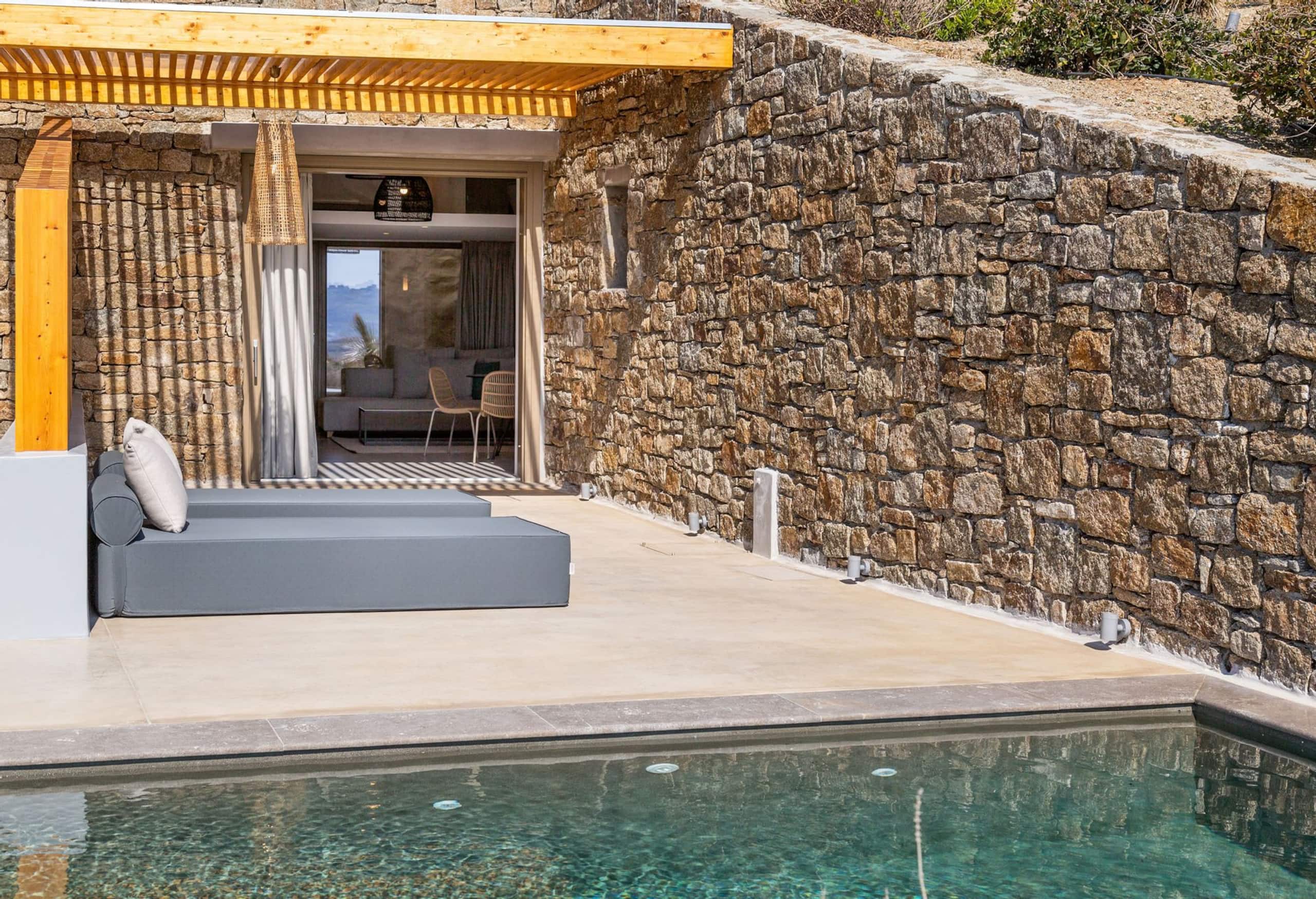 Signature Suite II – Panormos Bay 8