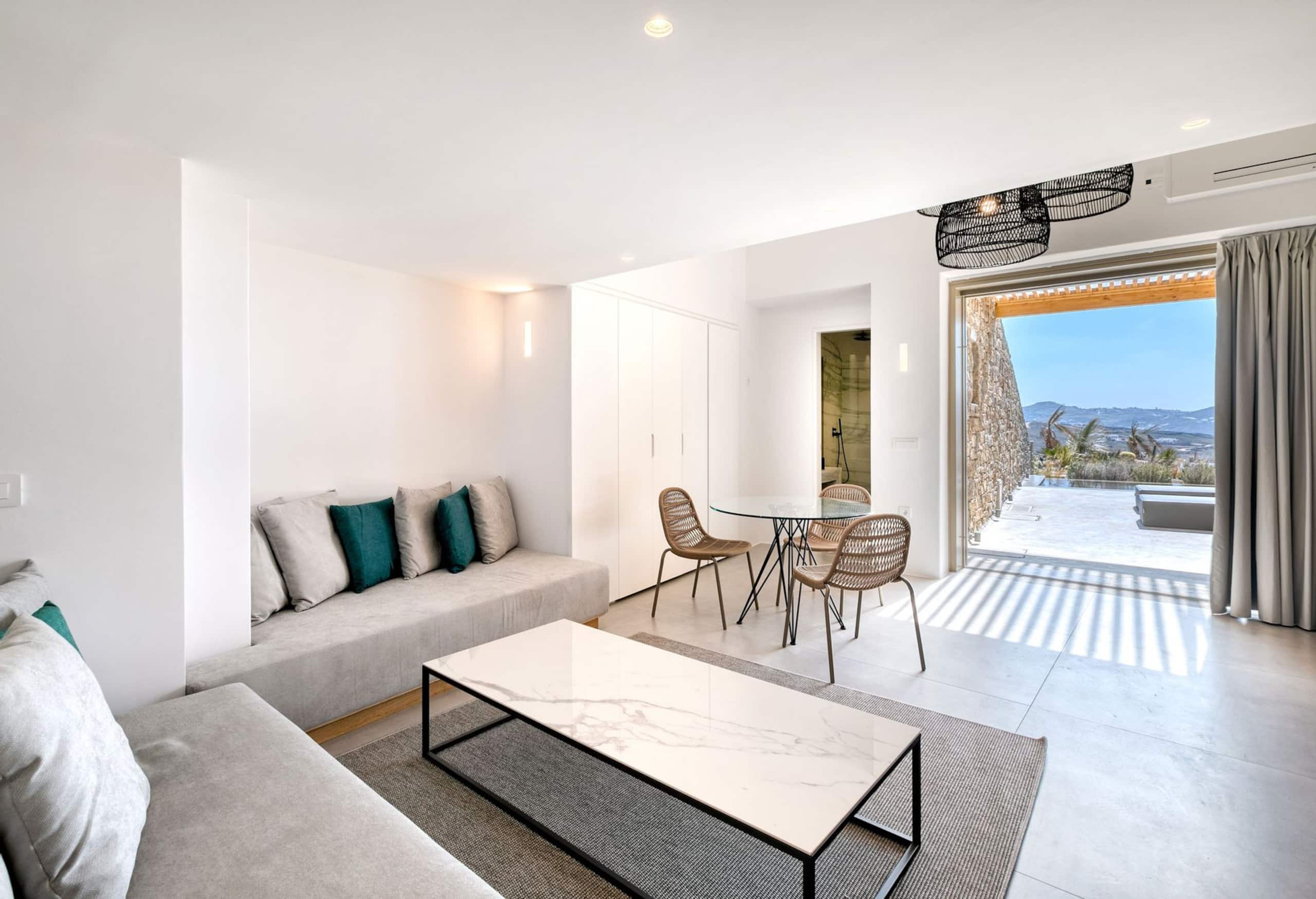 Signature Suite II – Panormos Bay 7