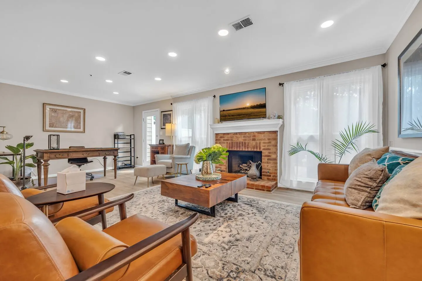 Modern 2BR Townhome Near Braves & The Battery 10