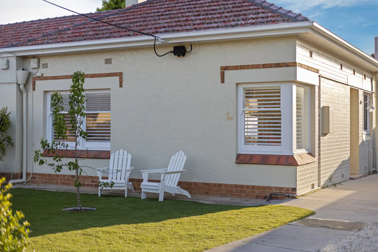 The Chester - Coastal Courtyard with Outdoor Bath 7