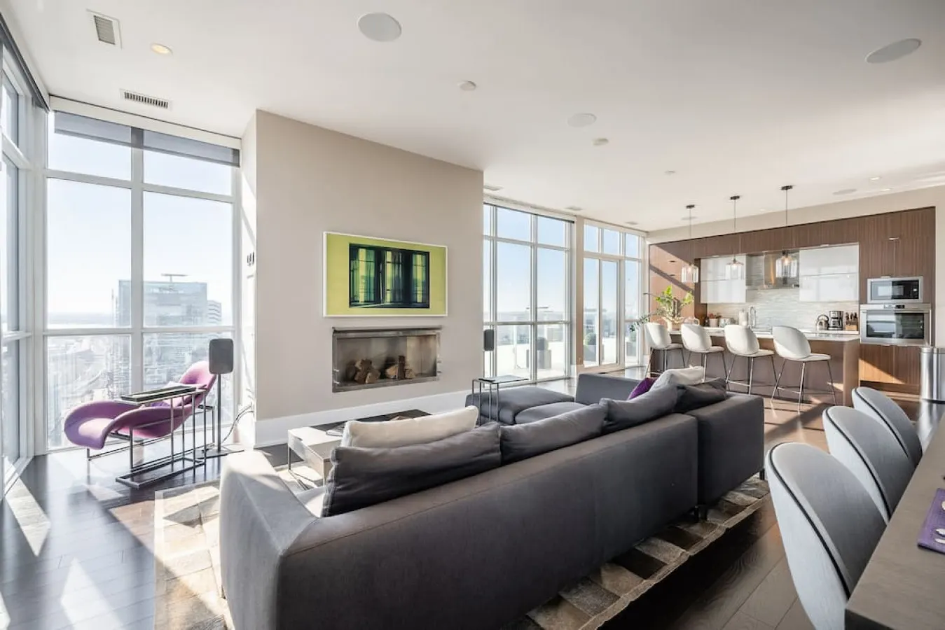 Award Winning 3BR Luxury Penthouse Stunning Views 12