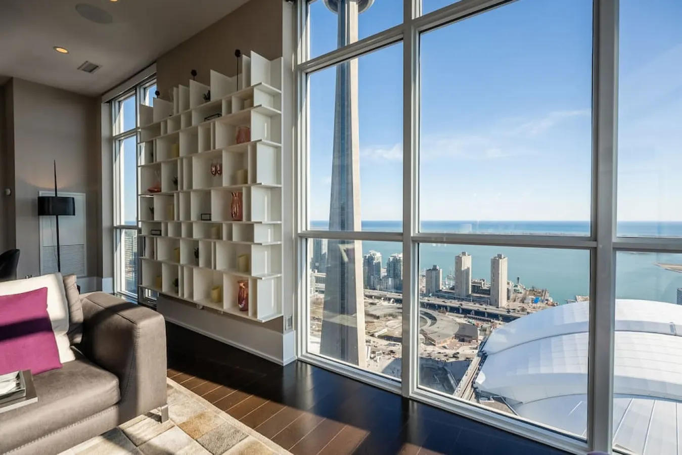 Award Winning 3BR Luxury Penthouse Stunning Views 16