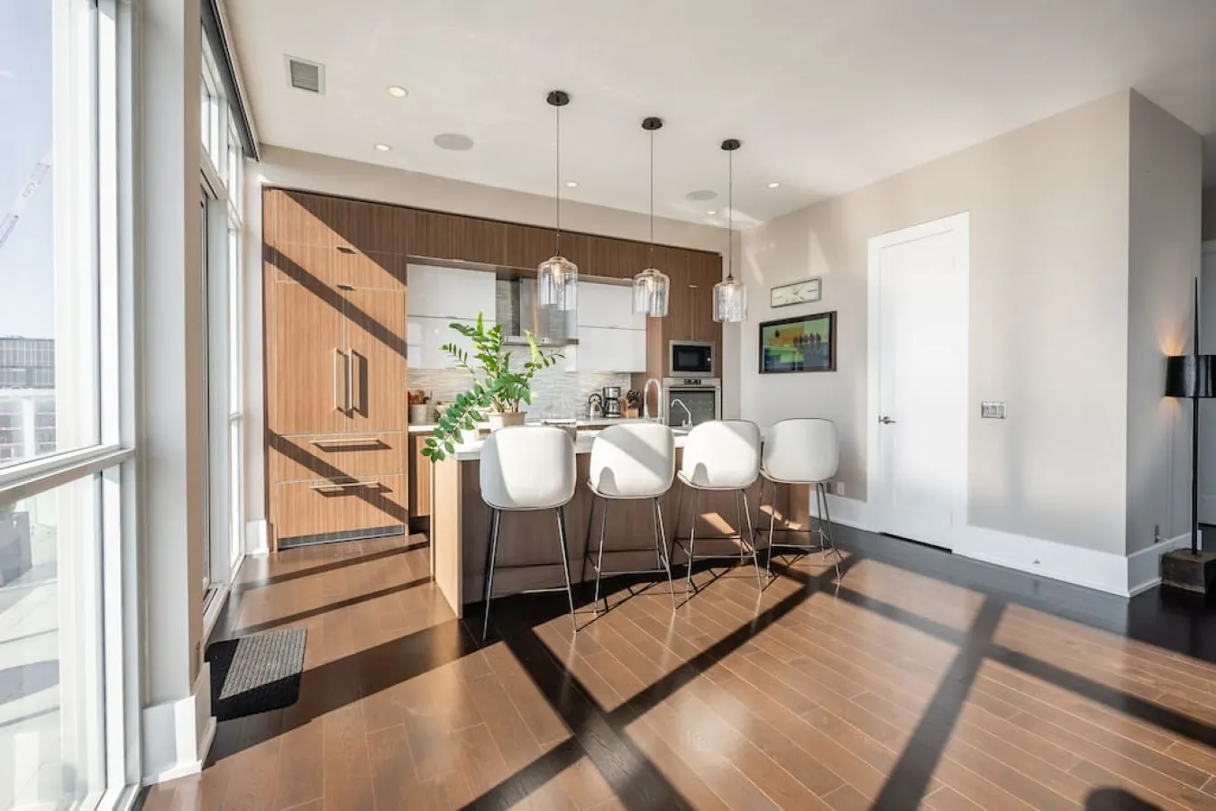 Award Winning 3BR Luxury Penthouse Stunning Views 20