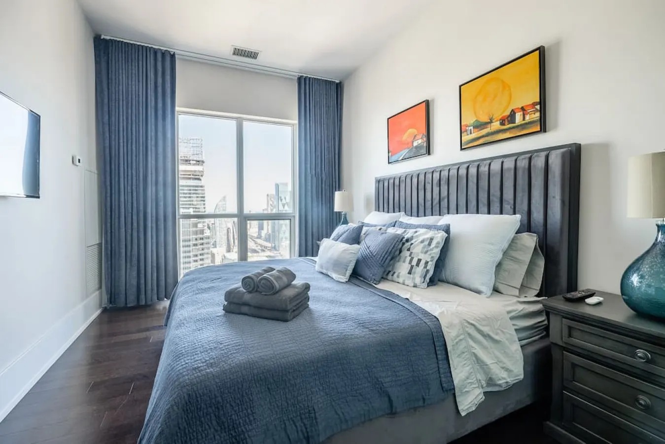 Award Winning 3BR Luxury Penthouse Stunning Views 8