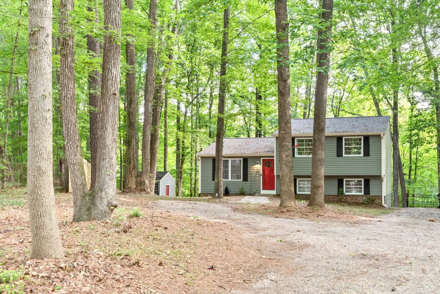 Quiet N Raleigh Home- Full Acre- Epic Coffee Bar! — photo 5