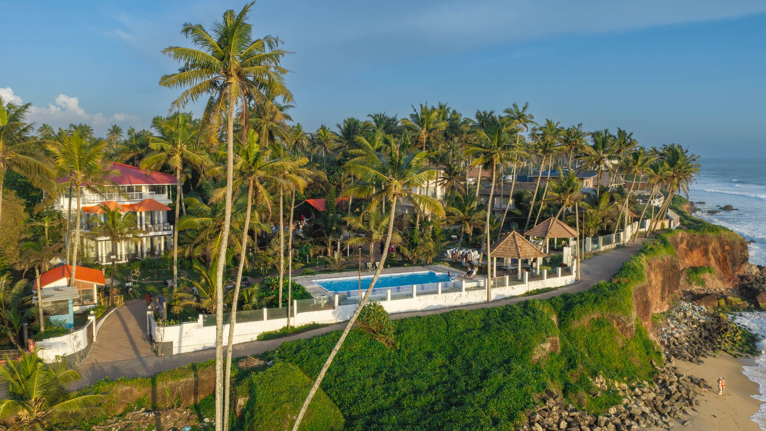 Coconut Cove — Luxury 4BR Facing the sunset 3
