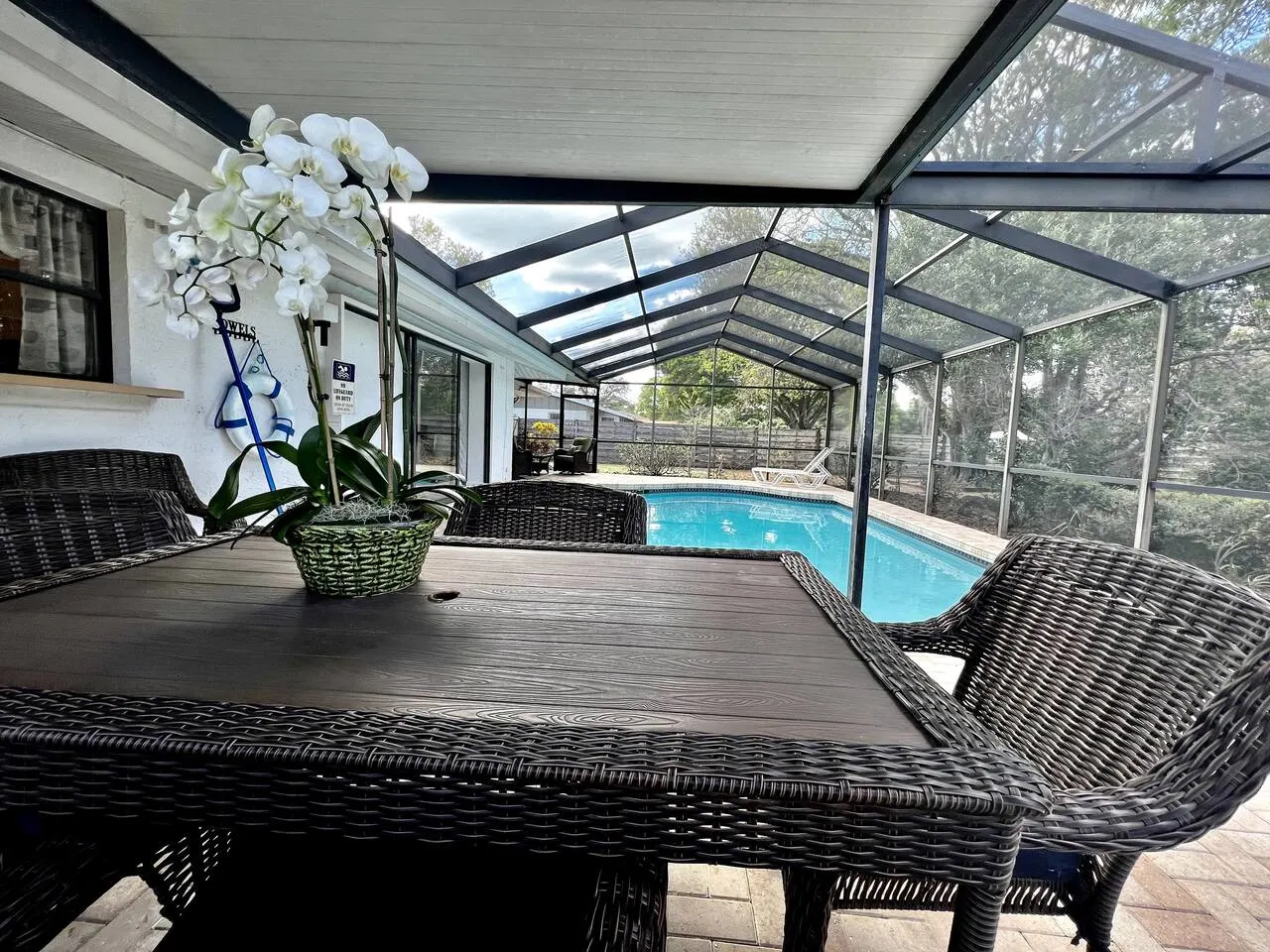 The Gulfside Oasis - Pool, Space & Florida Charm 3