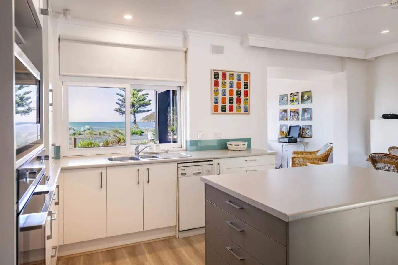 Frankies Beach House—A Breezy Esplanade Escape 12