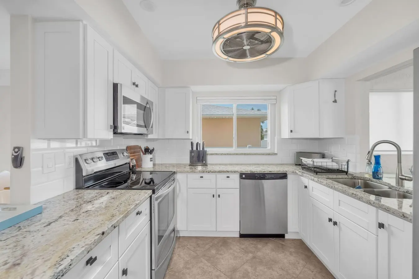 Beach Breeze Bungalow 15