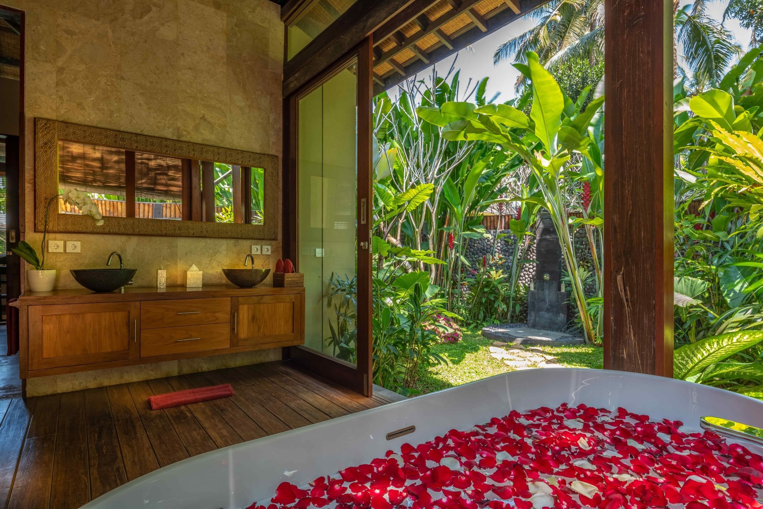 Crystal Castle: 7-Bedroom, Chef, Butler, Spa, Pool 22