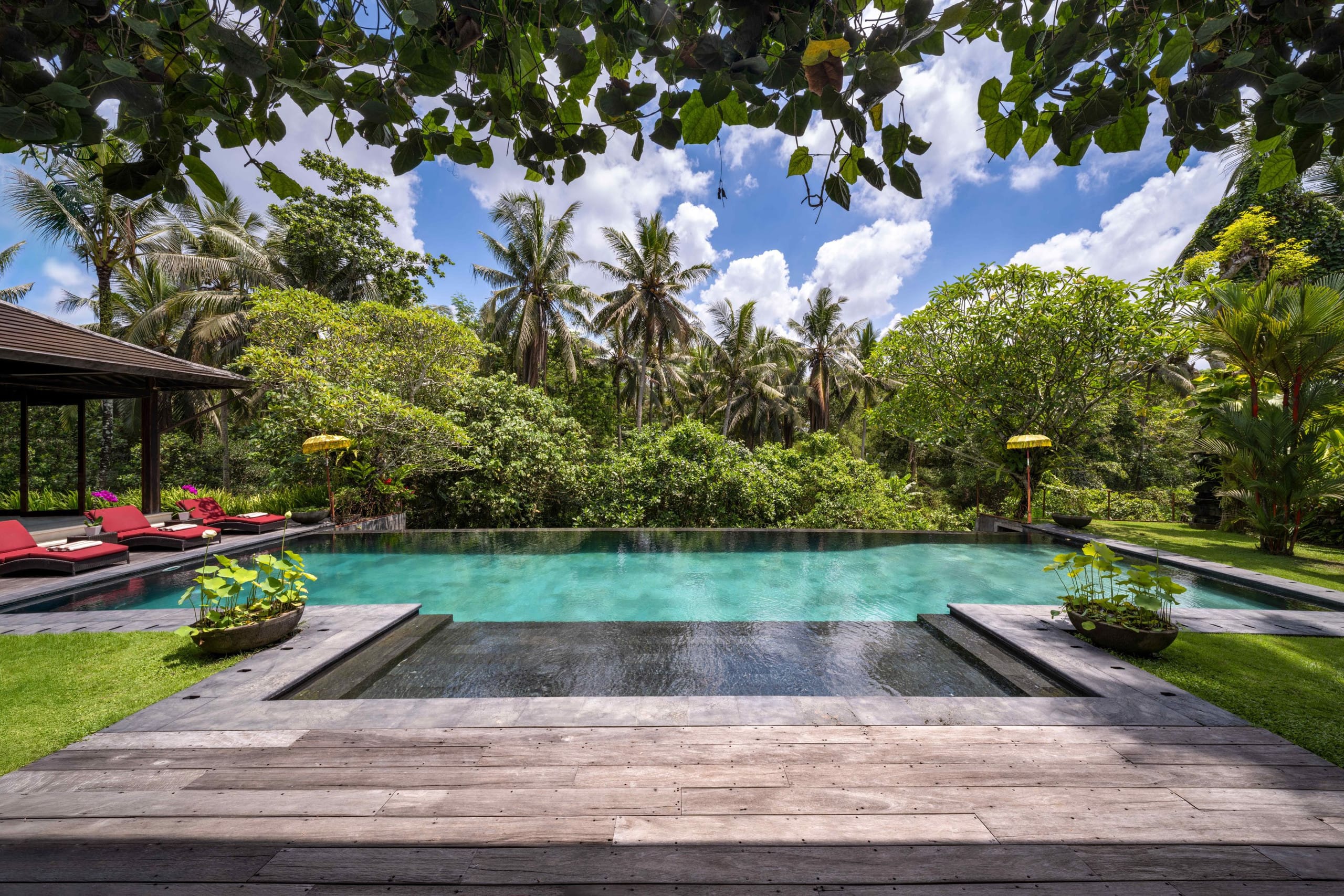 Crystal Castle: 7-Bedroom, Chef, Butler, Spa, Pool — photo 4