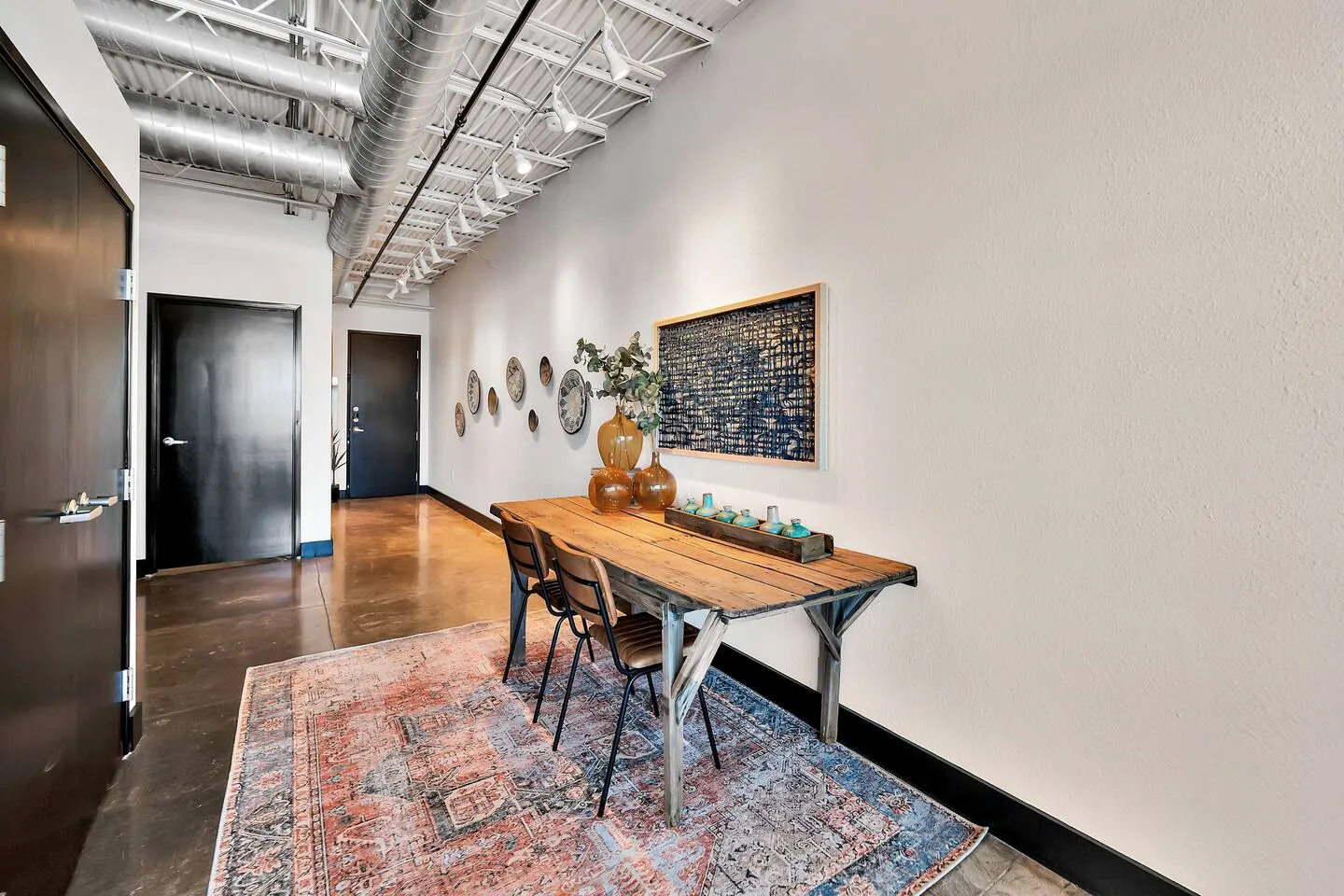 *Newly Renovated* Silocation 11