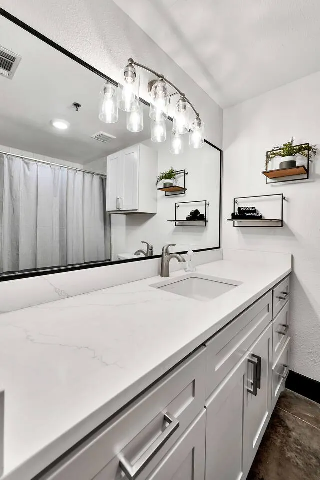*Newly Renovated* Silocation 20