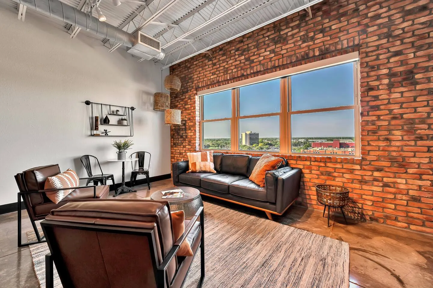 *Newly Renovated* Silocation 6