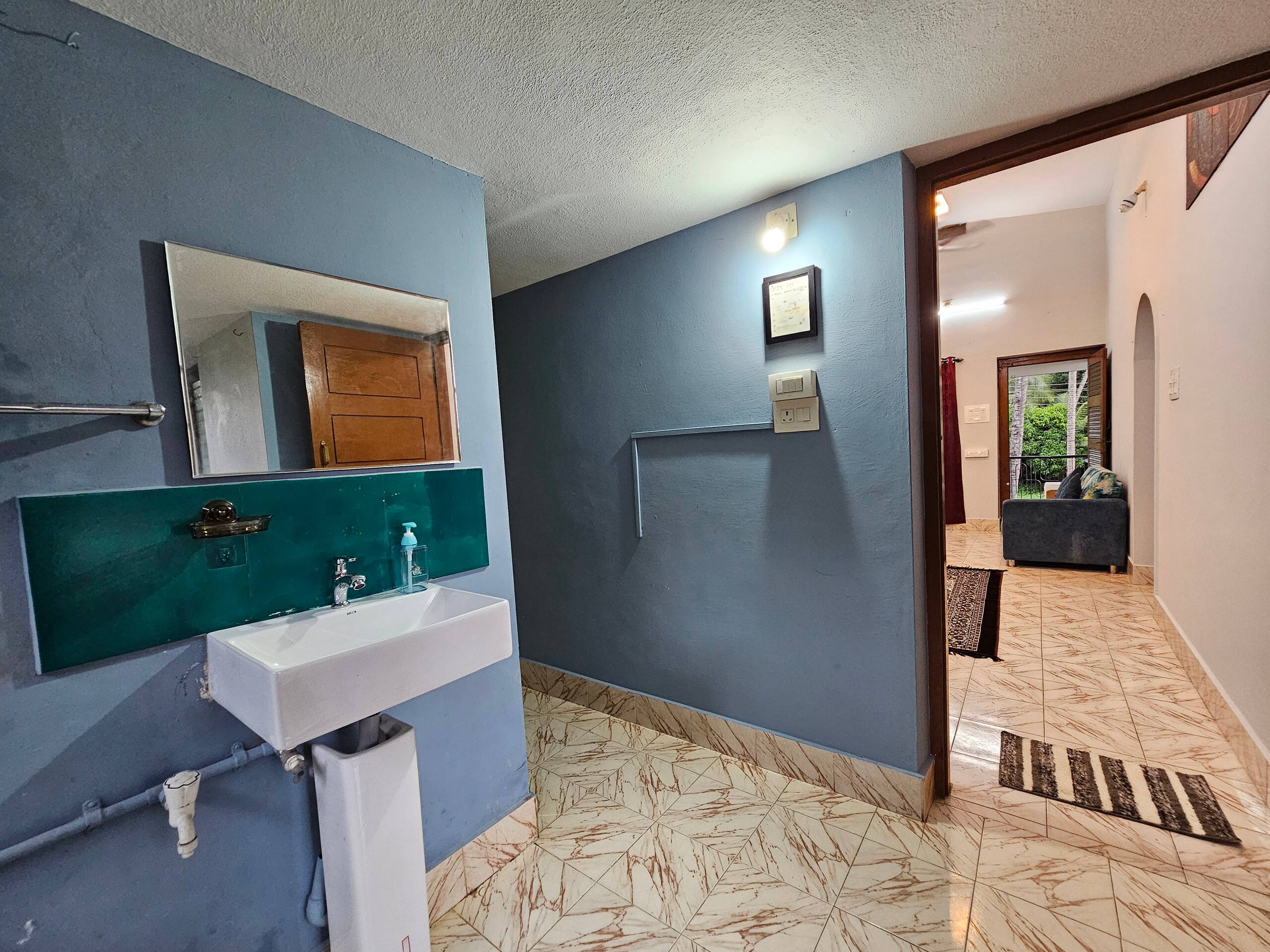 Travelers Guest House 32