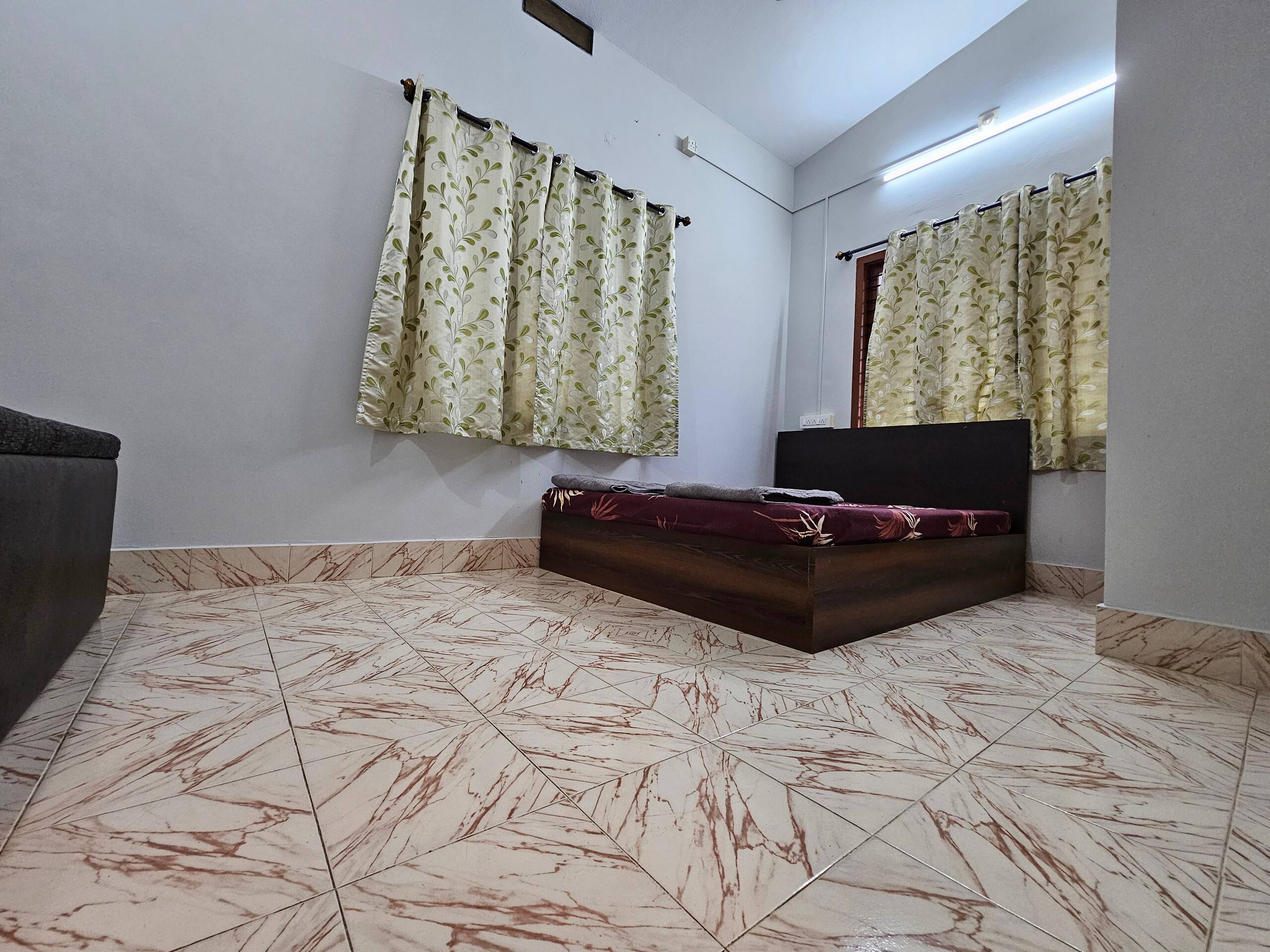 Travelers Guest House 21
