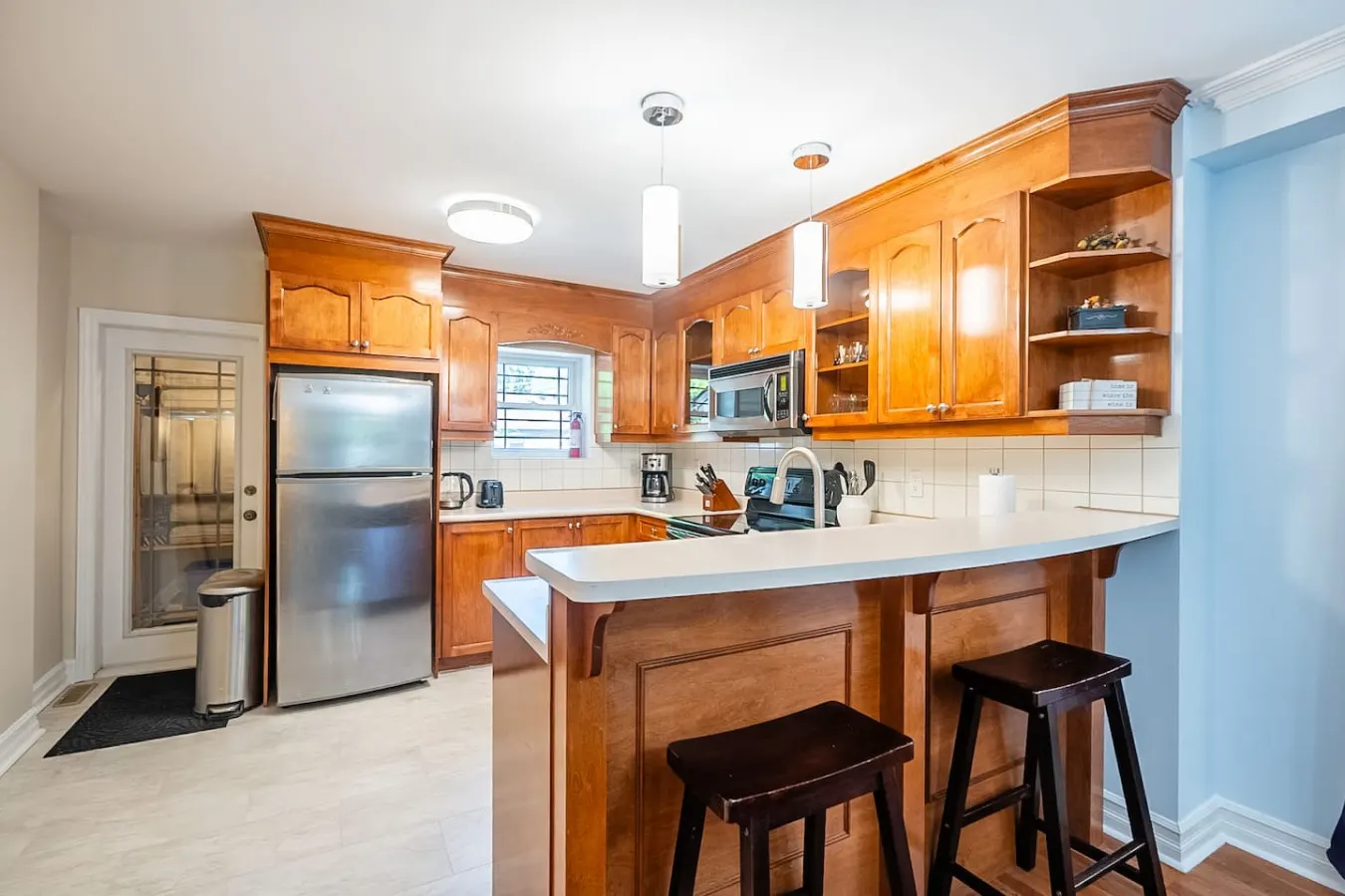 Spacious 3BR Home Backyard Great Location 2