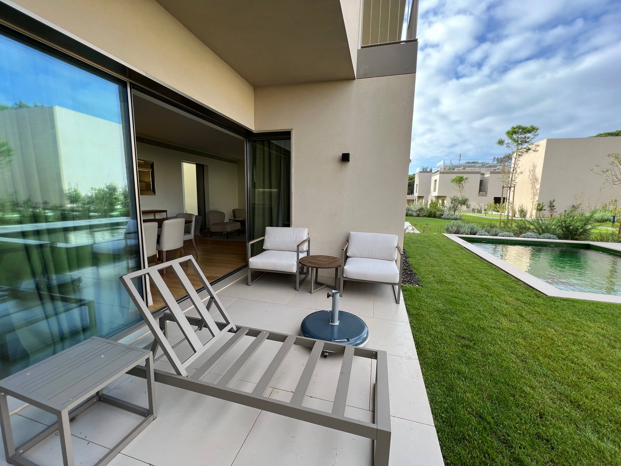 close to nature ocean.\n(Marinha prime) golf club 5