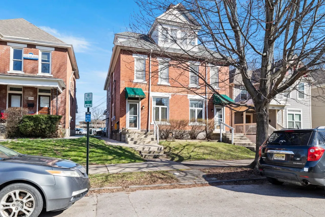 Charming Retro Apt, Free Parking