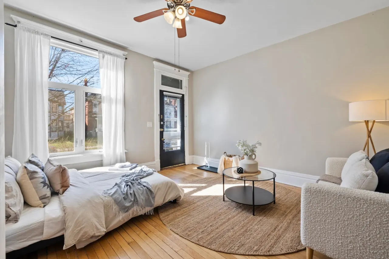 Charming Retro Apt, Free Parking 2