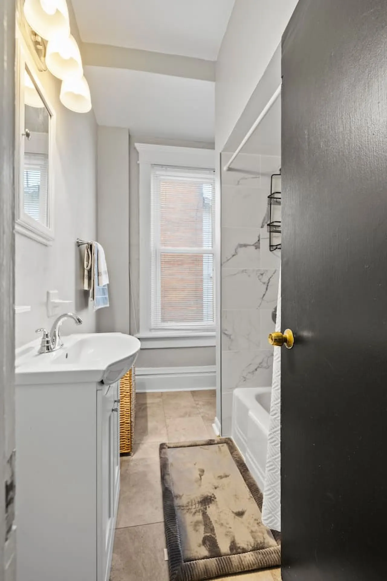 Charming Retro Apt, Free Parking 14