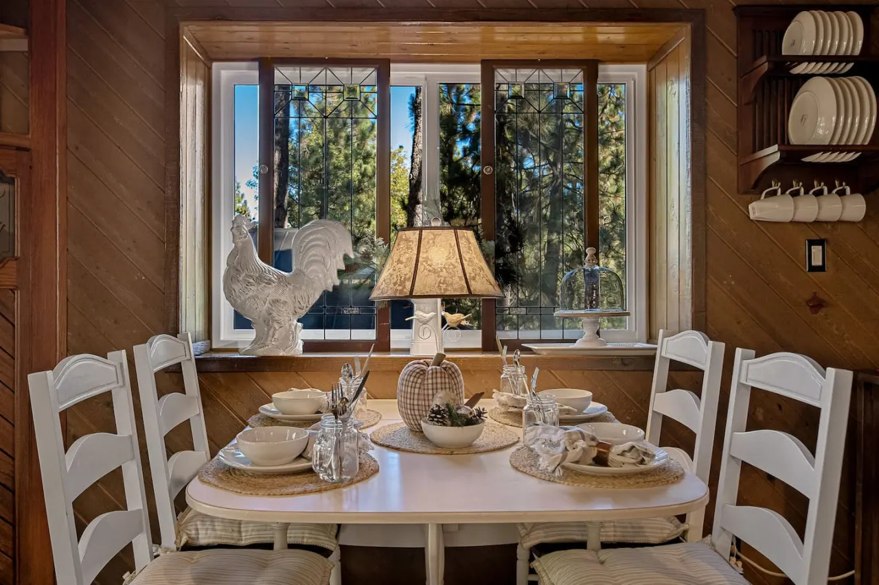 2BR Eureka Designer Cabin w Pergola & Ping Pong 8