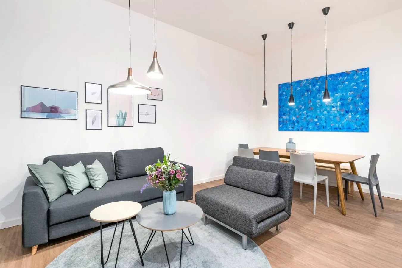 3-Bedroom Apartment (110sqm) with Terrace & Garden 2