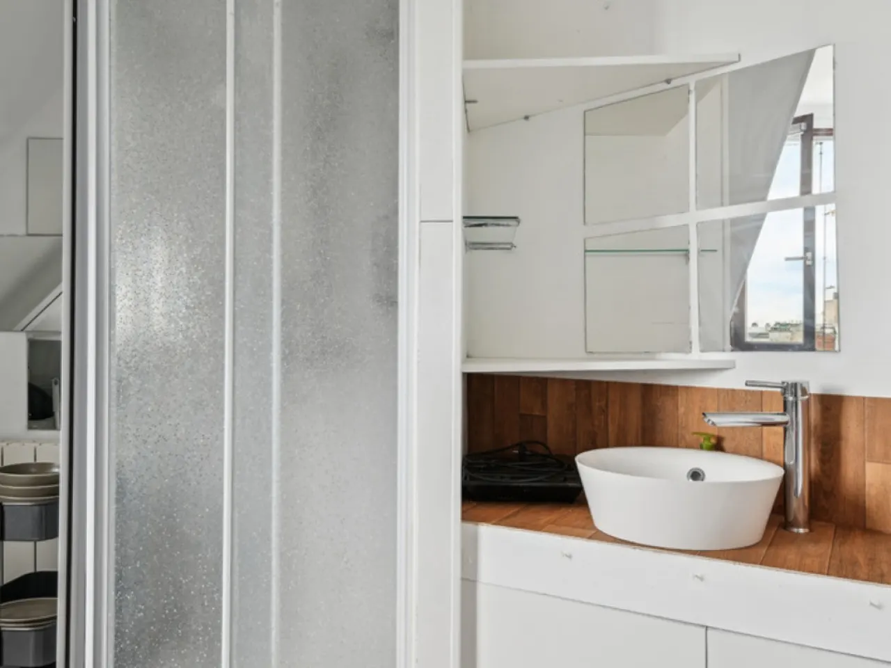 1. Studio Porte Dauphine Paris 16ème 12