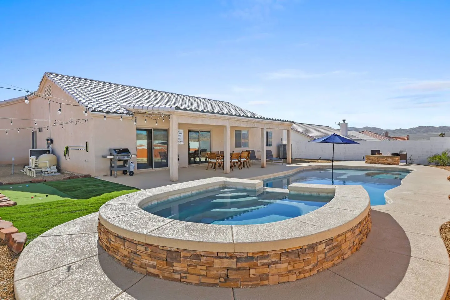 House + Casita Heated Spa & Pool Mini Golf 2