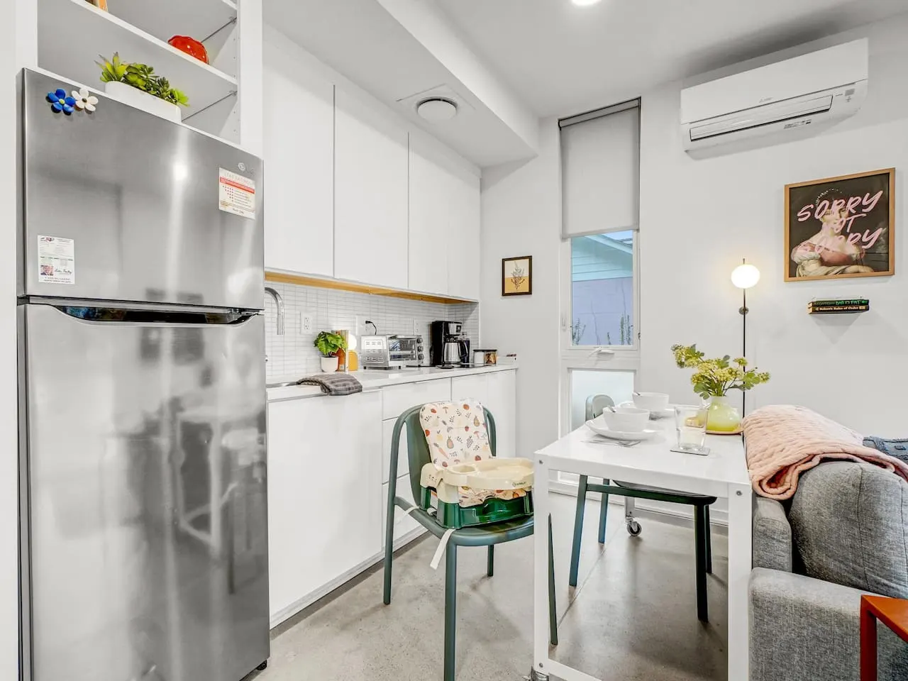 First Level Flat, Walkable, Downtown Vibe, PetsOK - Apartment 11