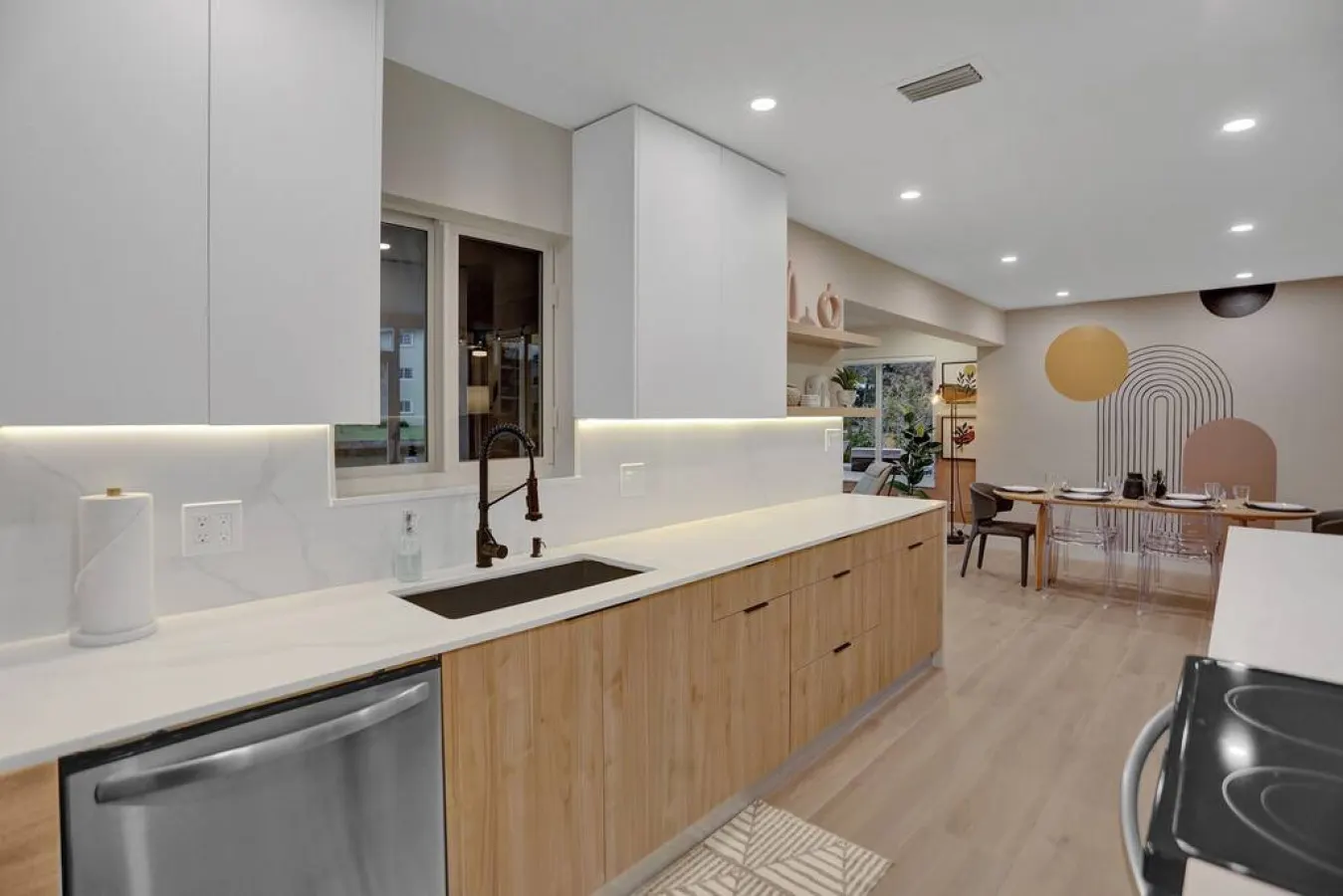 Walk to Wilton Dr Waterfront Home. Kayaks & BBQ 15