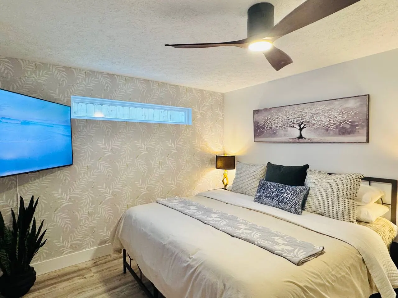 Off The Hook ~ Beach Oasis with Poolside Games & Golf Cart 10