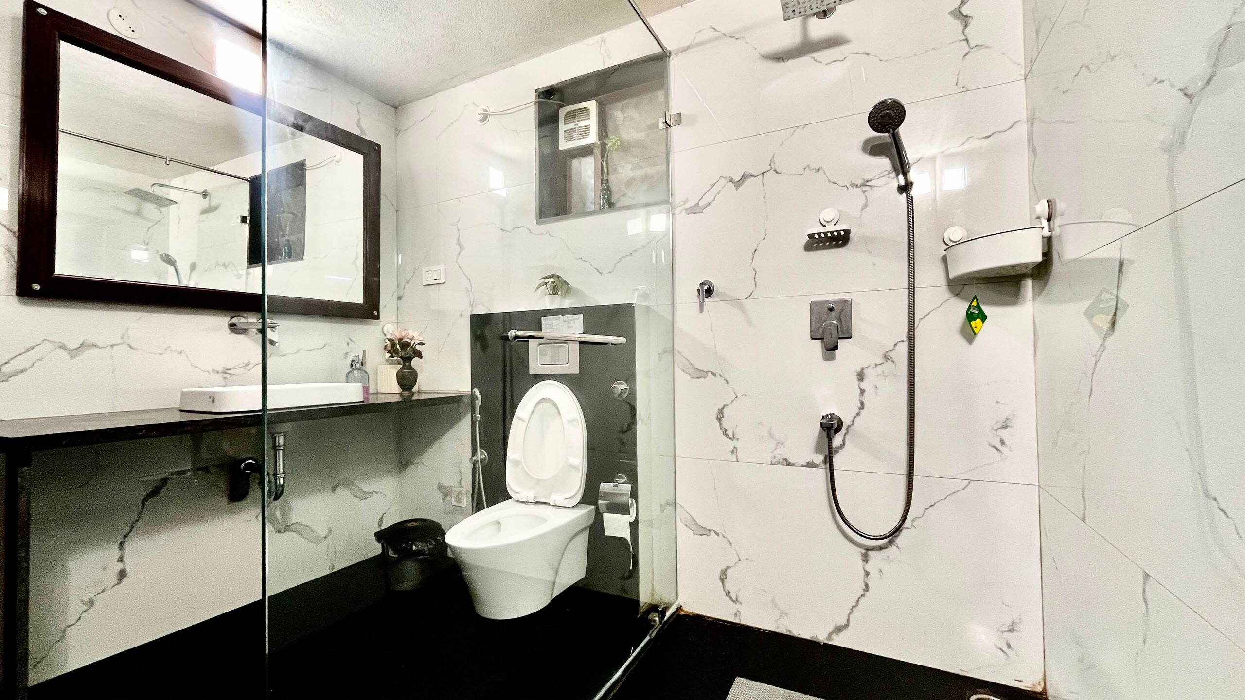 Reevilla Estate stay 30