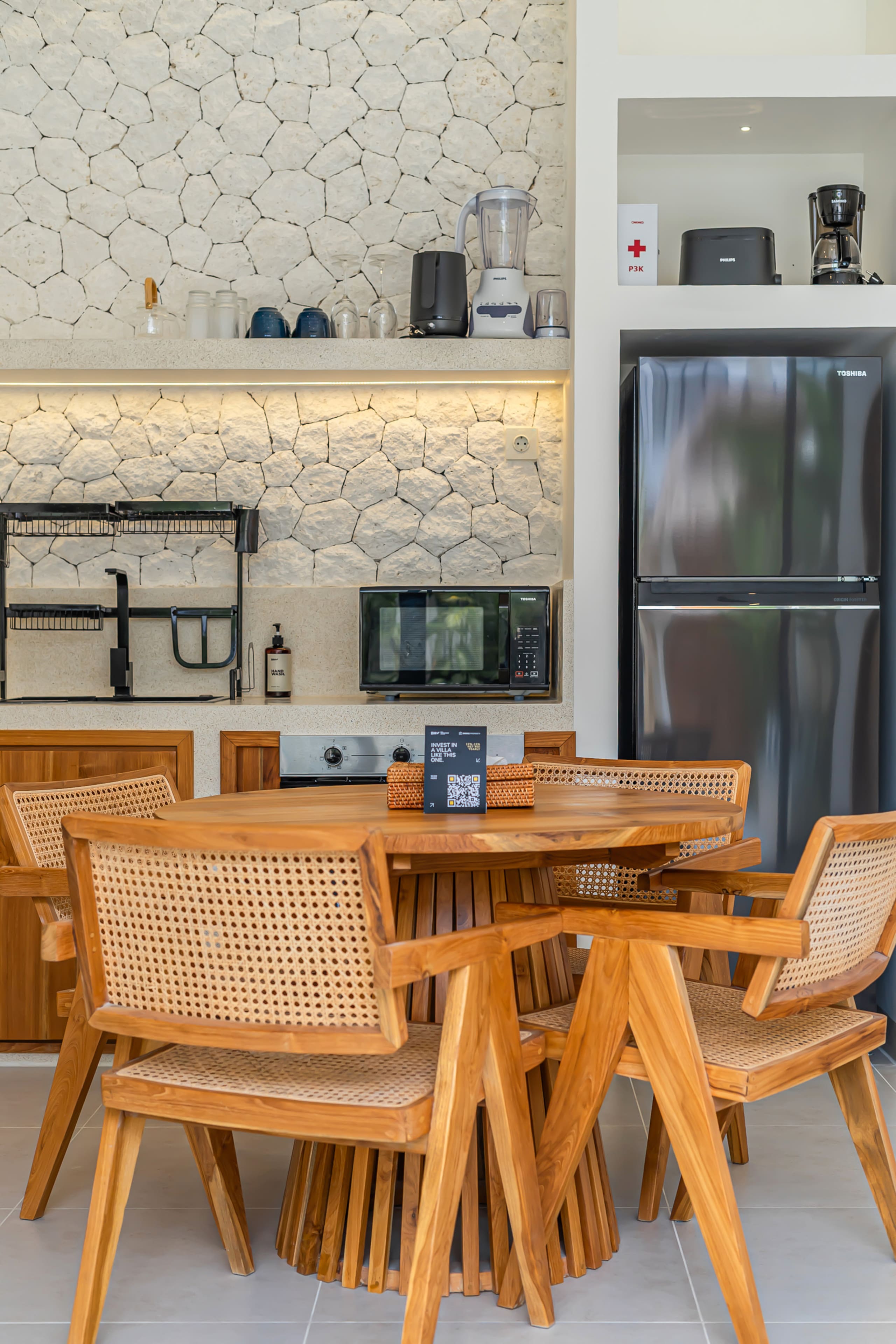Serene 1BR Escape for Couples in Canggu 22
