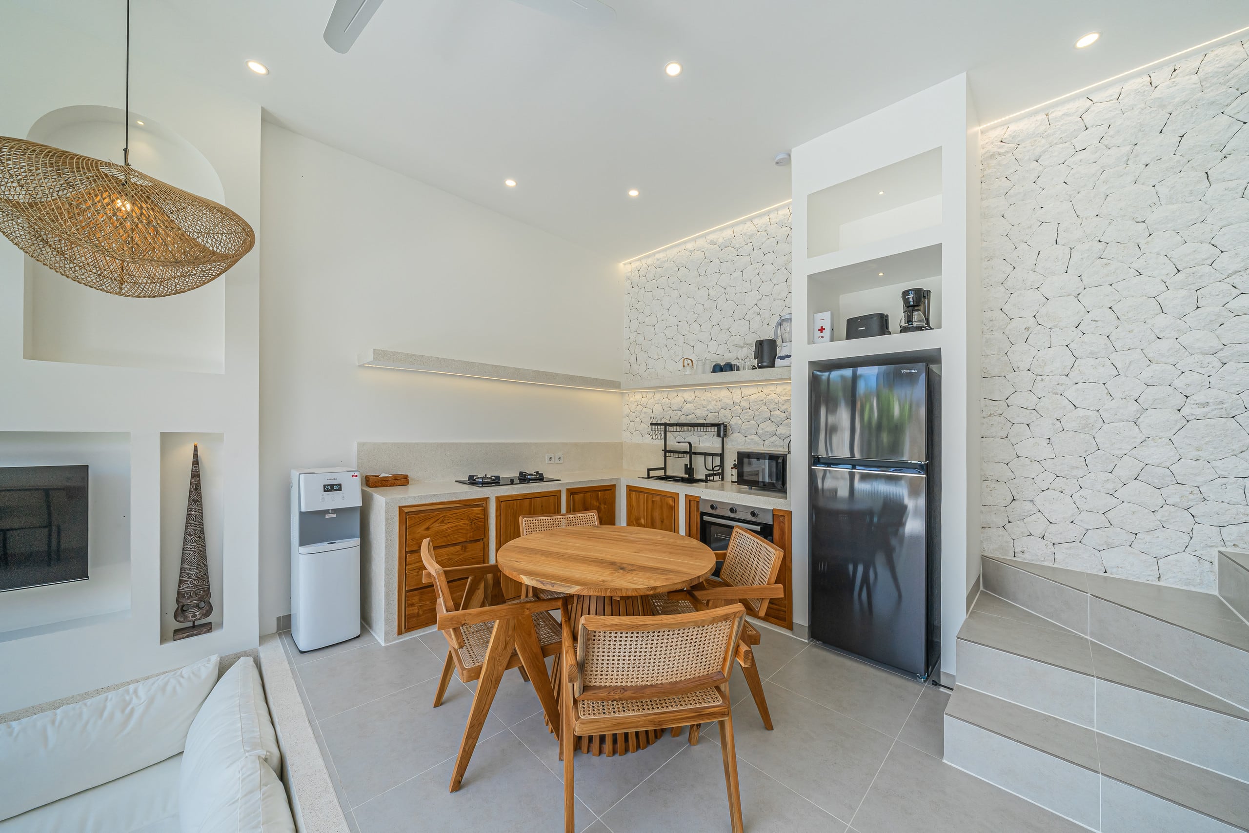 Serene 1BR Escape for Couples in Canggu 6