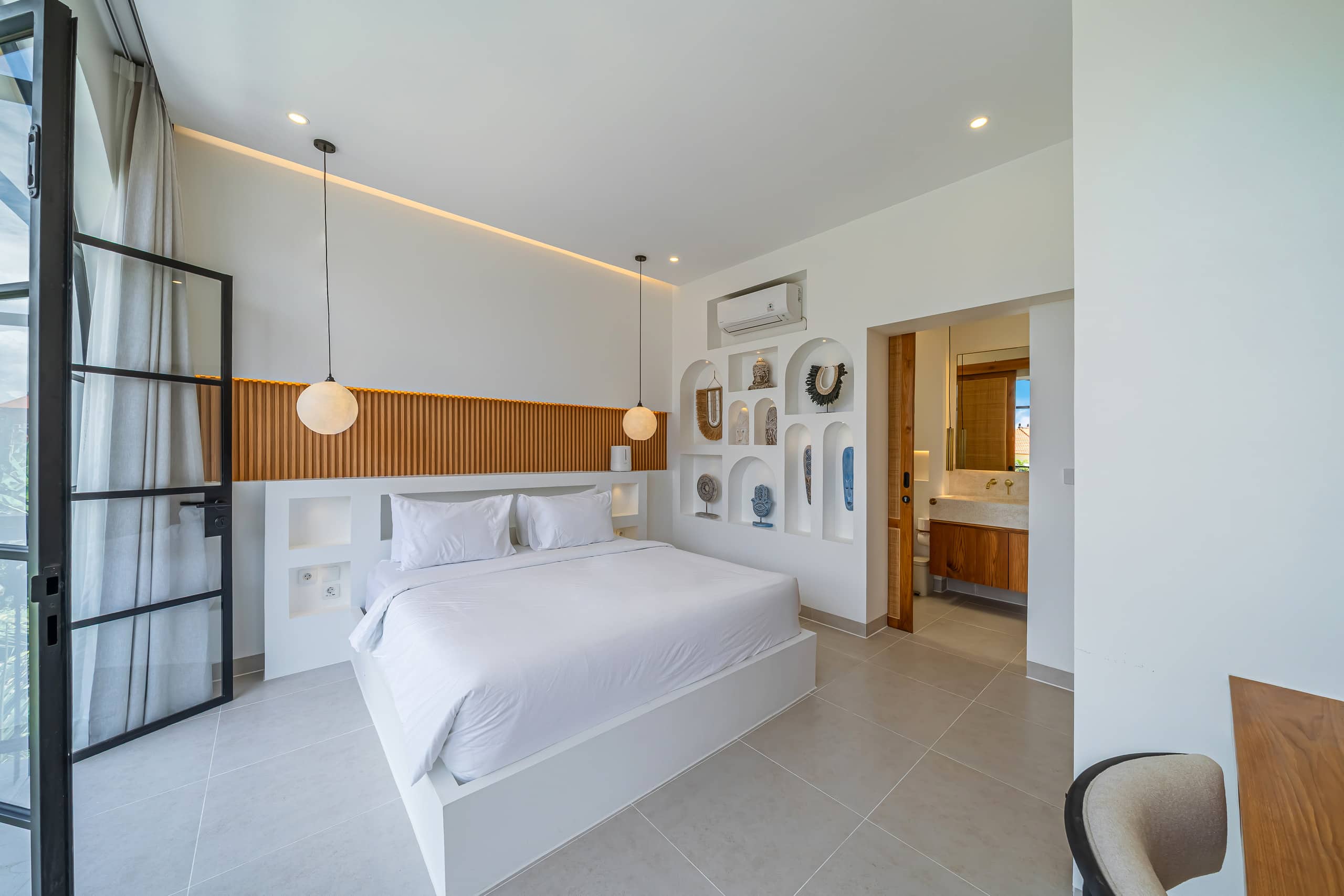 Serene 1BR Escape for Couples in Canggu — photo 2